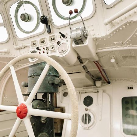 Reddingsboot Harlingen Boat Exterior foto